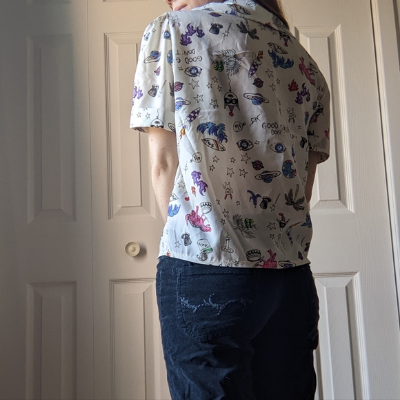 Korean Style Peter Pan Blouse - Picture 3 of 4